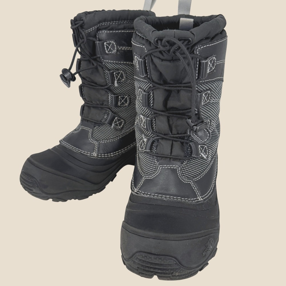The North Face Alpenglow IV Snow Boots Youth 4 Black Waterproof ThermaFelt Warm